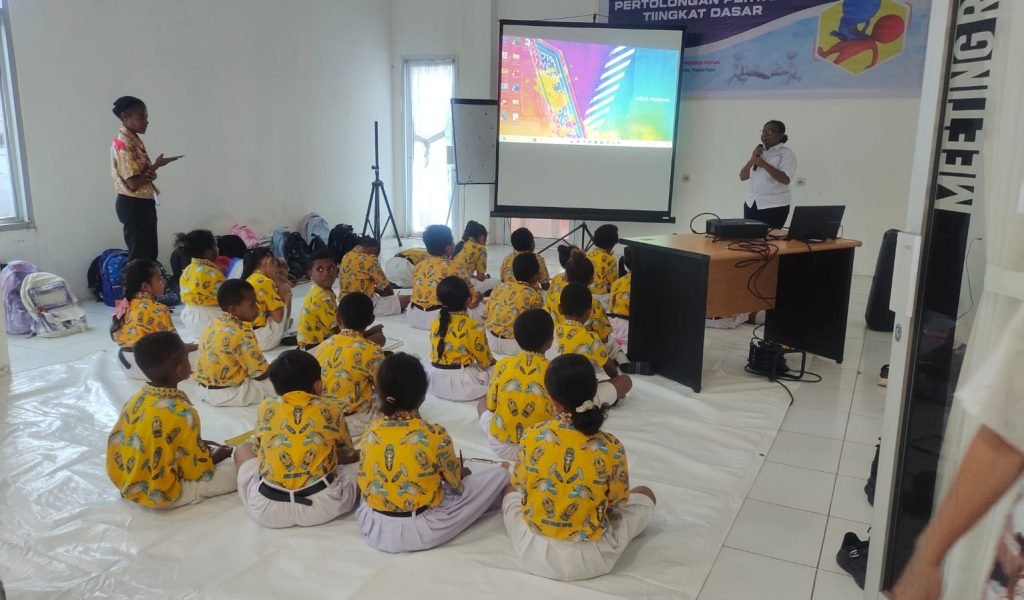 Kunjungan Siswa SD Anak Hebat Papua